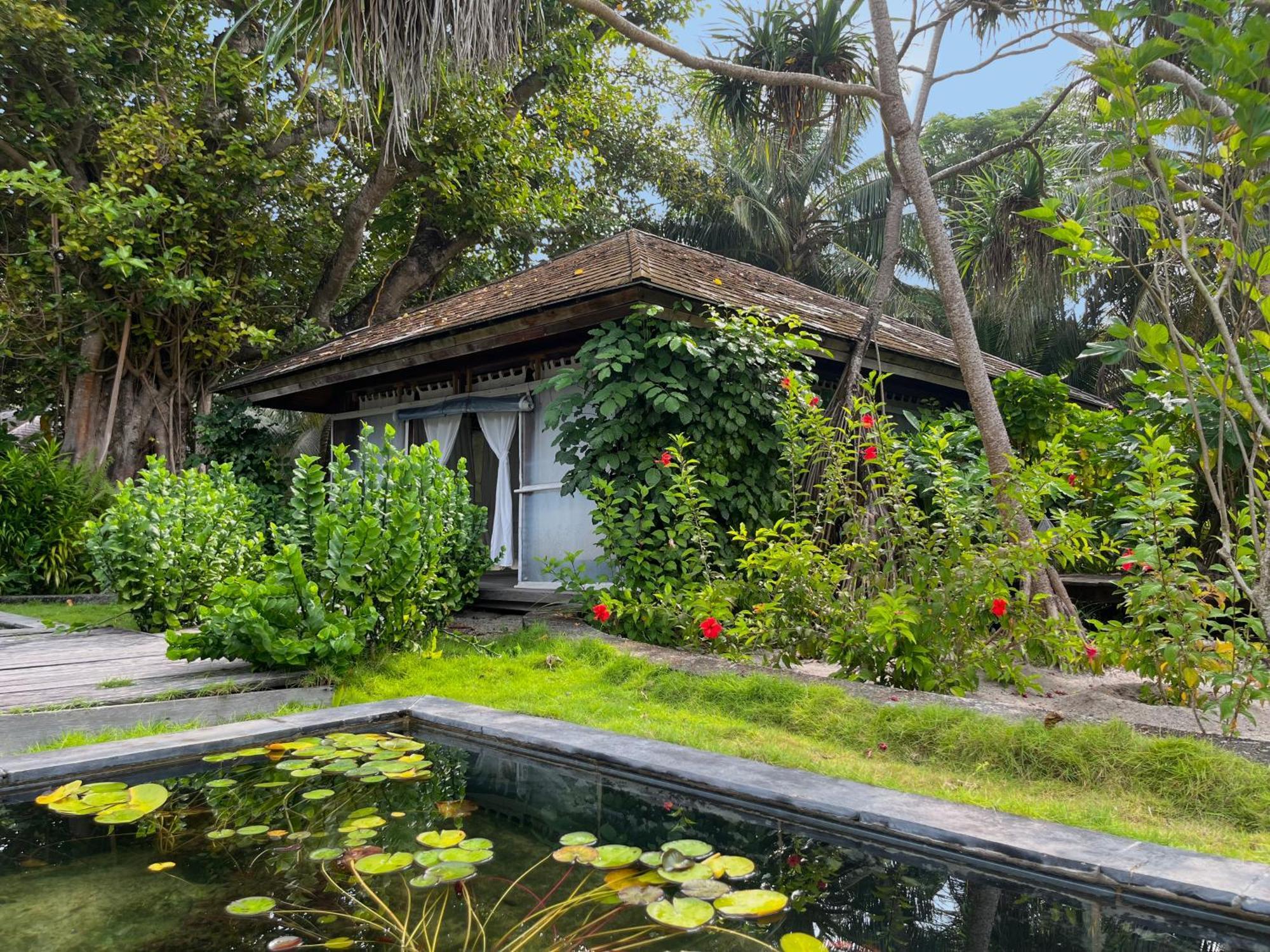 The Barefoot Eco Hotel Hanimaadhoo Island Esterno foto