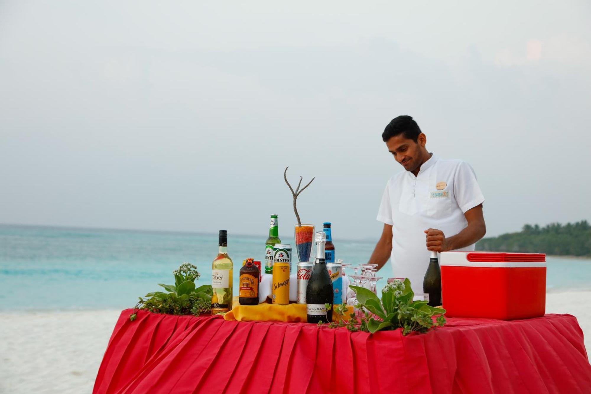 The Barefoot Eco Hotel Hanimaadhoo Island Esterno foto