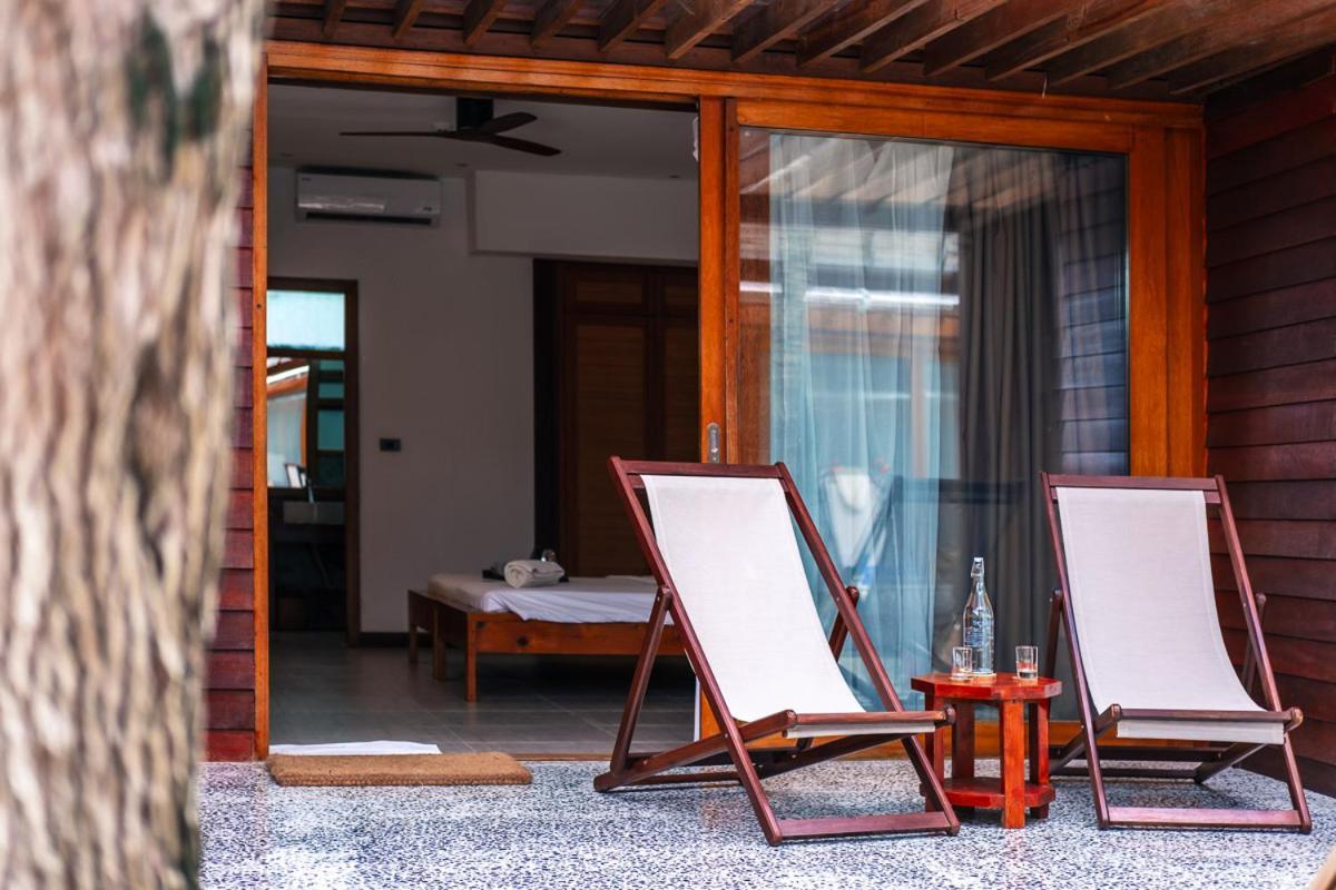 The Barefoot Eco Hotel Hanimaadhoo Island Esterno foto