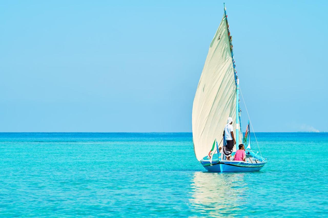 The Barefoot Eco Hotel Hanimaadhoo Island Esterno foto